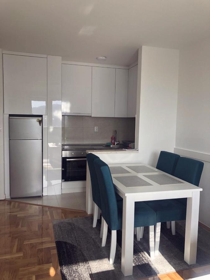 Apartman Victoria Lukavica Eksteriør bilde