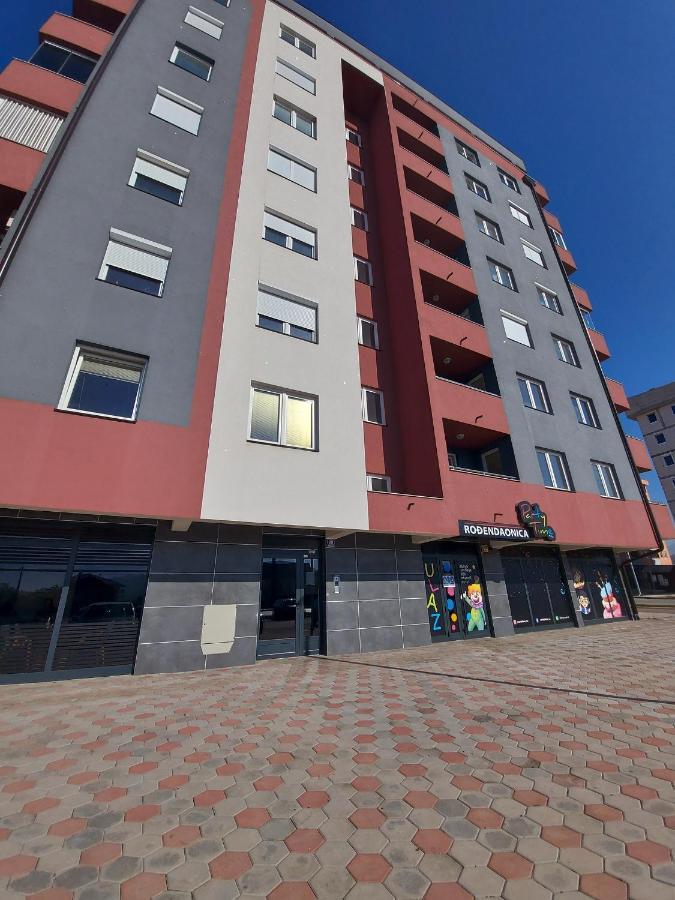 Apartman Victoria Lukavica Eksteriør bilde
